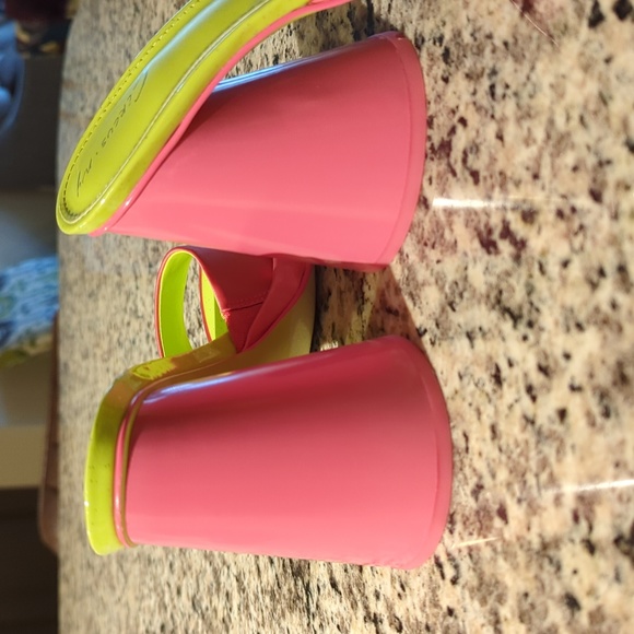 Sam Edelman Heels - Picture 3 of 5